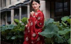 疯狂揉小泬到失禁高潮漫画